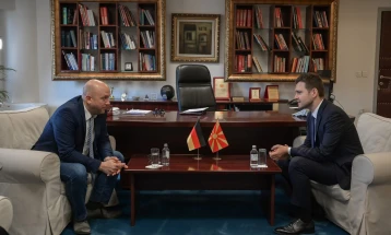 Minister Mucunski meets German WB Special Representative Sarrazin