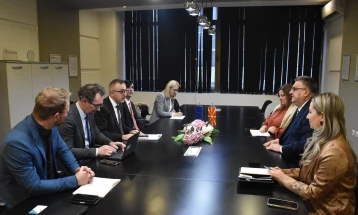 Minister Minchev meets OECD, SIGMA representatives 