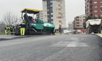 Се гради нов паркинг во Општина Ѓорче Петров во близина на спортското фудбалско игралиште „Македонски Лавови“