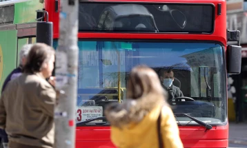 Autobusët e transportit publik të hënën do të qarkullojnë sipas itinerarit të së dielës