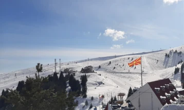 Најстудено и најмногу снег на Попова Шапка