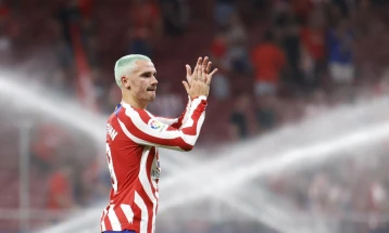 Griezmann earns Atletico last-gasp win over Sevilla, Lazio joy