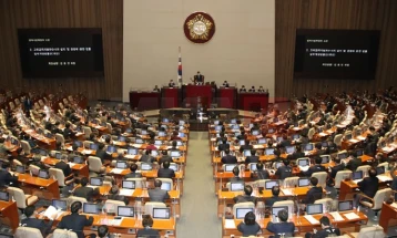 Parlamenti i Koresë së Jugut e ka miratuar propozimin për shkarkimin e shefit të policisë dhe ministrit të Drejtësisë