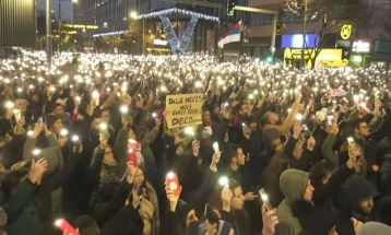 Десетици илјади на протести во Белград и во Ниш