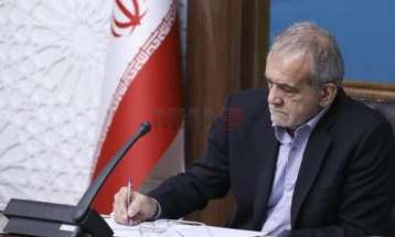 Presidenti iranian Pezeshkijan bëri thirrje për paqe me botën