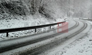 LAMM: Ndalesë për qarkullim të automjeteve të rënda transportuese në aksin rrugor Tetovë-Kodra e Diellit