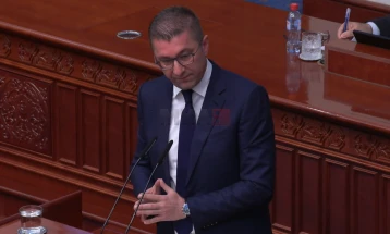 Mickoski: Reforma të thella në shërbimet e sigurisë, ata që kanë ndjekur djalin tim të mitur do të mbajnë përgjegjësi