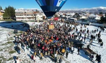 Атрактивен дочек на Дедо Мраз во Ресен