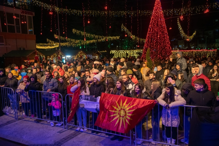 Богата претпразнична програма на „Новогодишен базар“ Крива Паланка 