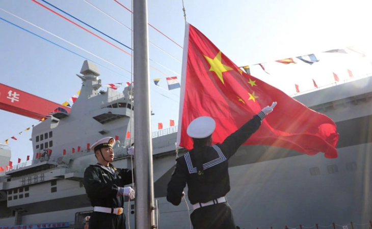 China launches new generation assault ship