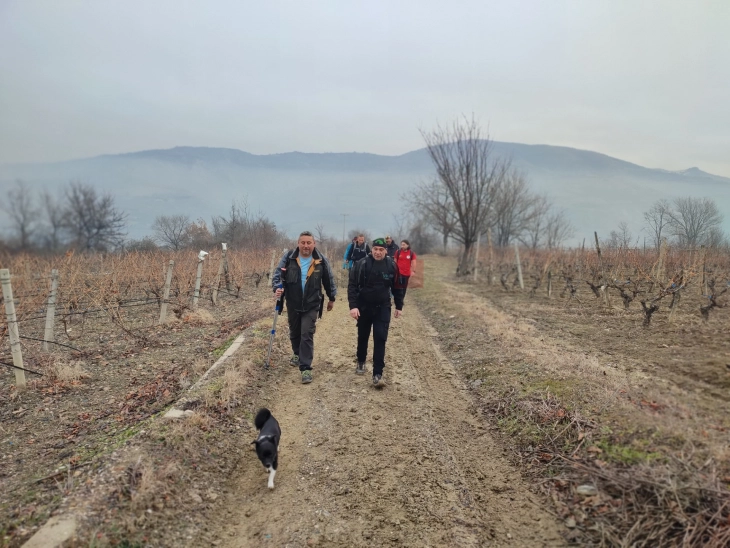 Планинари реализираа Божиќна планинарска акција во Кавадарци 