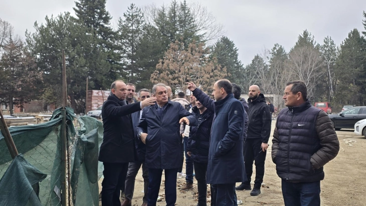 Ibrahimi dhe Gashi inspektojnë punimet rreth ndërtimit të gjimnazit 