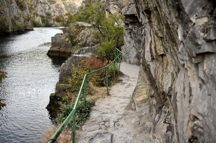 Turistë turq u shpëtuan në kanionin e Matkës pasi raportuan se janë humbur