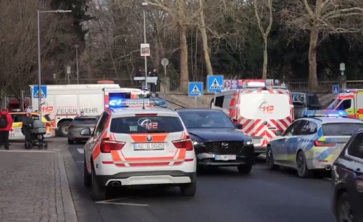 Две лица убиени во напад во парк во Баварија