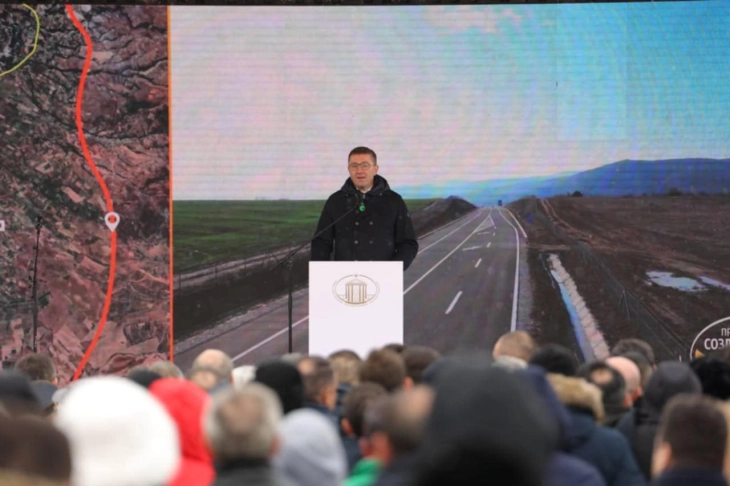 Mickoski do të kryejë inspektim të aktiviteteve ndërtimore në rrugën Katllanovë - Gradmanci në komunën Petrovec