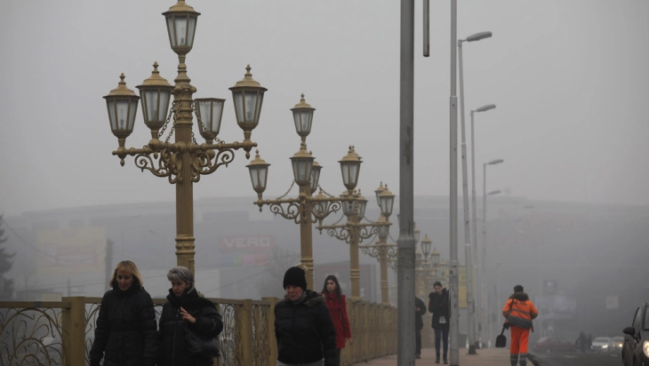 Најстудено утрово во Битола -4, во Скопје два степена и магла