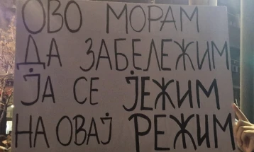 Протест пред зградата на РТС во Белград: Студентите залудно бараа вклучување во програмата