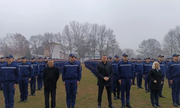 Промоција на нови полициски службеници (во живо)