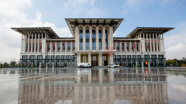 Autoritetet turke larguan edhe një prefekt tjetër prokurd, i shtati nga zgjedhjet lokale të vitit të kaluar