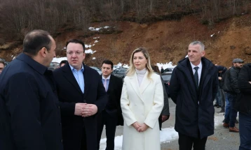 Minister Nikoloski visits Kosovo, Skopje-Pristina railway and Tetovo-Prizren road section in focus