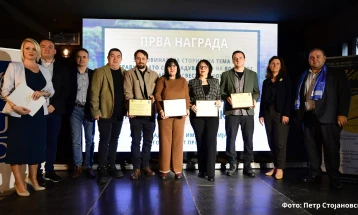 AJM and UNDP present journalism awards for coverage of air pollution