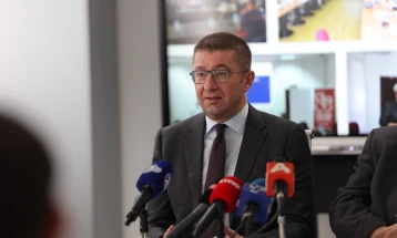 Mickoski: E mbështes protestën për Frosinën, do të zbatohet politikë rigoroze ndëshkuese për këtë lloj të tërbimit në rrugë