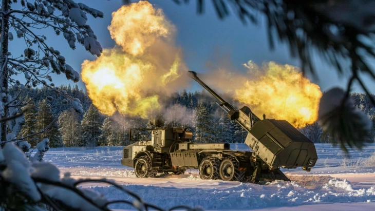 САД на Украина лани и испорачале половина од ветената воена помош