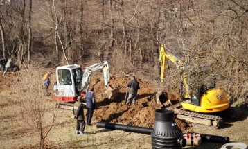 Градоначалникот Атанасовски изврши увид во изградбата на фекална канализација во Луковица и Тодоровци