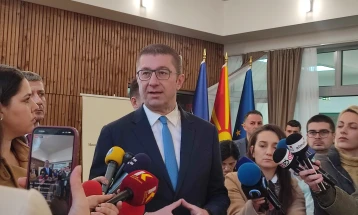 Mickoski: Procesi i largimit të kompanive të huaja do të tejkalohet