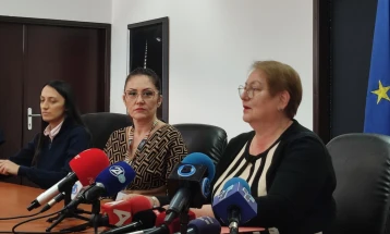 Minister Janevska: Bomb threats are fake, students returned to school