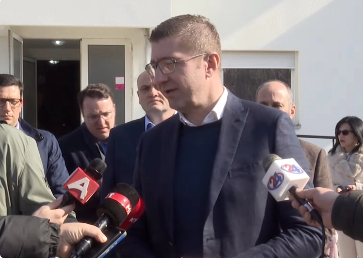 Mickoski: Të rreme janë alarmet për bomba në shkolla, sulme hibride, grupi punues përgatit protokoll