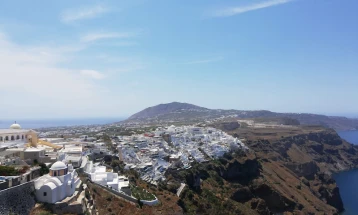 Vazhdon seria e tërmeteve në pjesën detare mes ishujve grekë Santorini dhe Amorgos