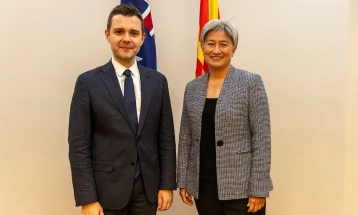 FM Mucunski meets Australia's Penny Wong