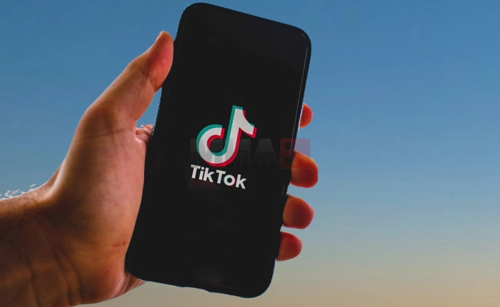 Trampi paralajmëroi se afati për TikTok-un mund të vazhdohet