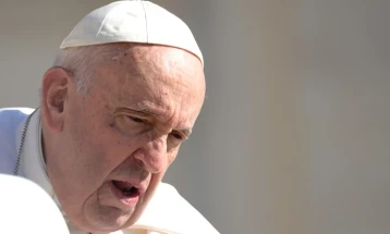 Pope admitted to Rome hospital with bronchitis