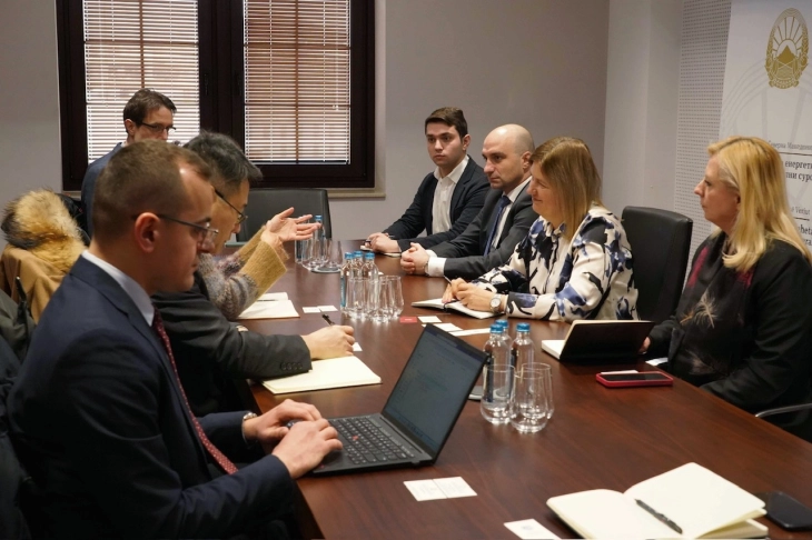 Minister Bozhinovska meets IMF representatives 