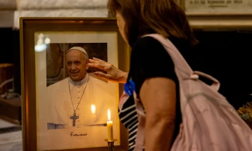 Vatican: Pope Francis resting well in hospital with pneumonia