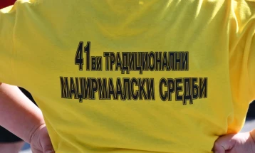 Градоначалникот Орце Ѓорѓиевски на свеченото отворање на 41-те Маџирмаалски средби