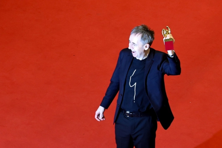 Norwegian coming of age film 'Drømmer' wins top prize at Berlinale