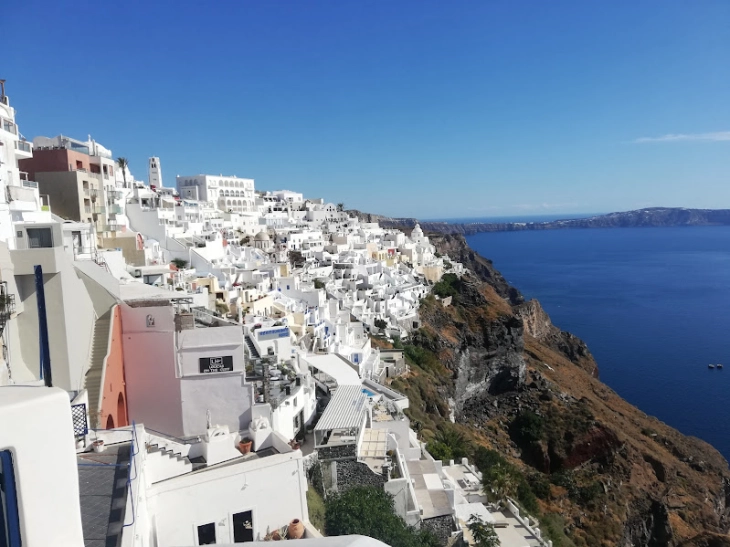 Shkollat në Santorini, Ios, Amorgos dhe Anafi mbeten të mbyllura edhe një javë për shkak të tërmeteve