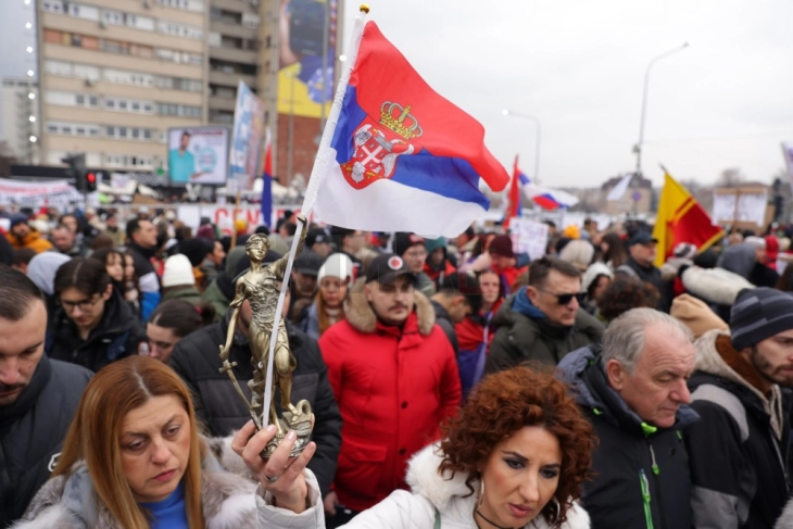 Судир меѓу полиција и граѓаните во Нови Сад