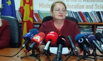 Mbyllet edhe një institut me vendim të MASH-it, ministrja Janevska thotë se do të mbyllen edhe disa të tjerë