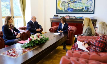 President, Emigration Agency director discuss cooperation with diaspora