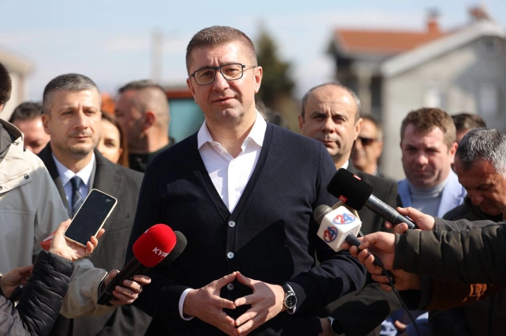 Mickoski: LSDM-ja ka më së paku kredibilitet të flasë për aktivitetin tonë ndërkombëtar dhe lidhje me administratën e Trampit