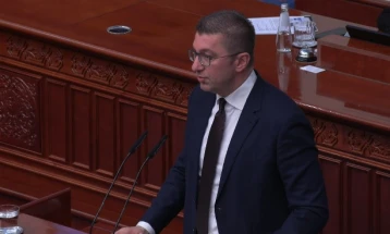 Mickoski: Huaja hungareze për investime kapitale në komunat nevojitej për t'u përmirësuar kushtet e jetesës së qytetarëve