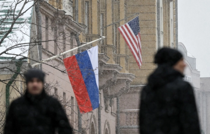 Трамп ги продолжи американските санкции против Русија за уште една година