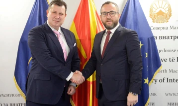 Toshkovski meets Ambassador Radukov, invites Bulgarian counterpart Mitov to visit Macedonia