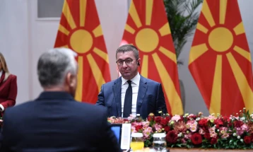 Macedonian, Hungarian governments hold joint session, ministers have series of bilateral meetings