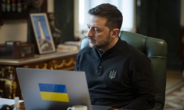 Zelensky offers olive branch to Russia and Trump in bid to end war