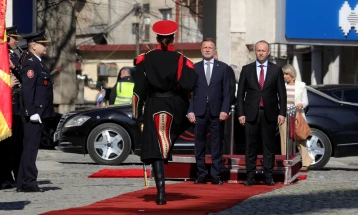 Со свечена церемонија пред Собранието Гаши го пречека претседателот на хрватскиот Сабор Јандроковиќ